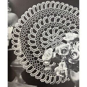 Vintage 1950's Crochet Knit Doily Pattern CRESENT MOON CURVE Tatted 15"